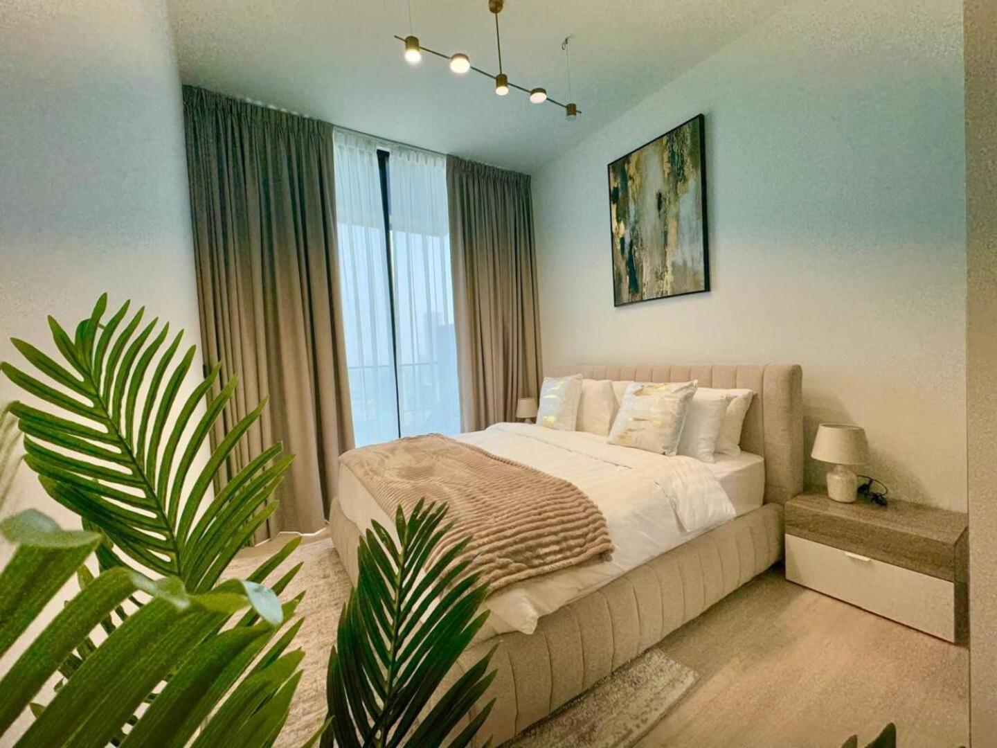 Exquisite Brand-new 1br With Spacious Balcony Dubai