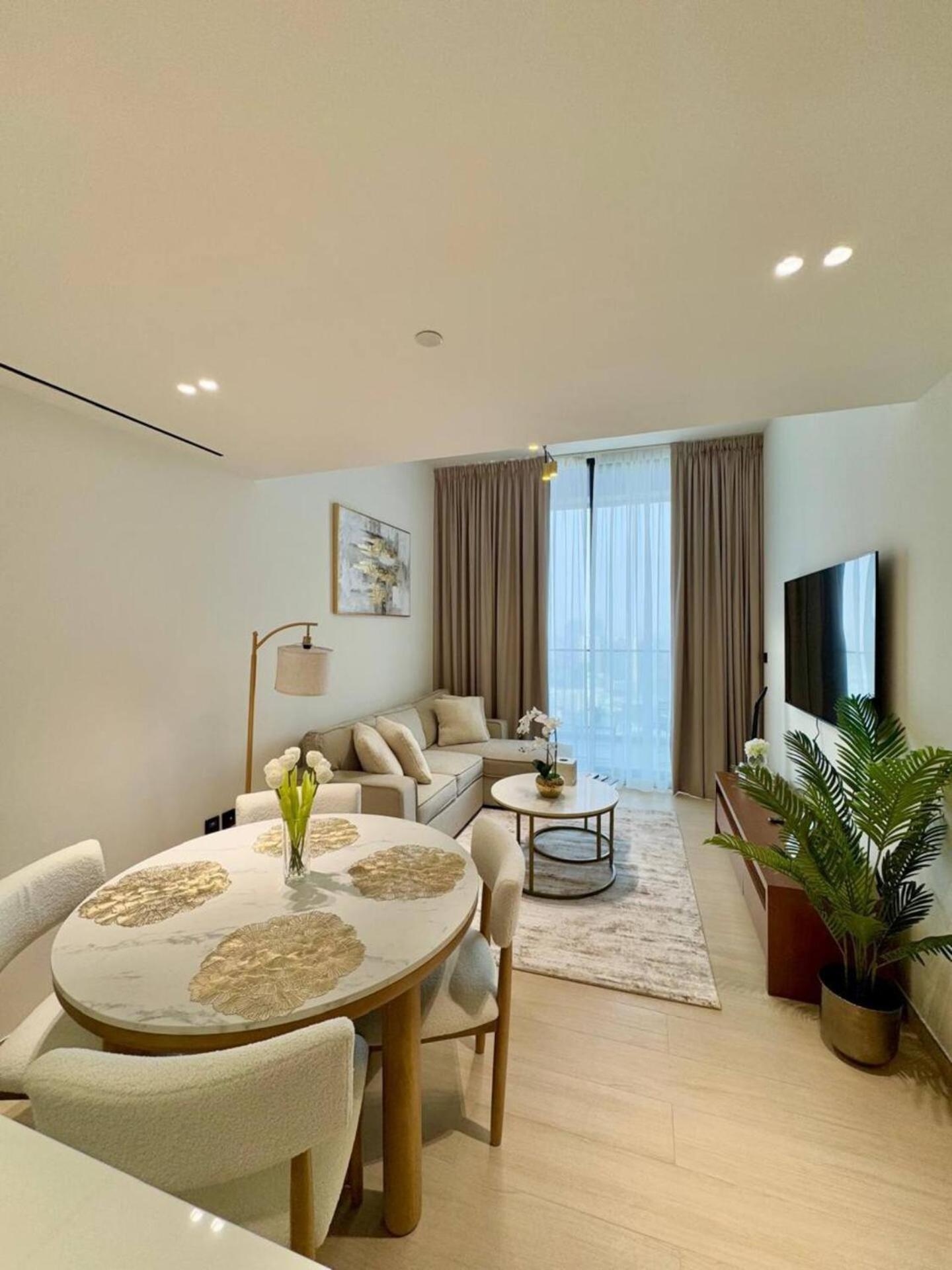 Exquisite Brand-new 1br With Spacious Balcony * Dubai
