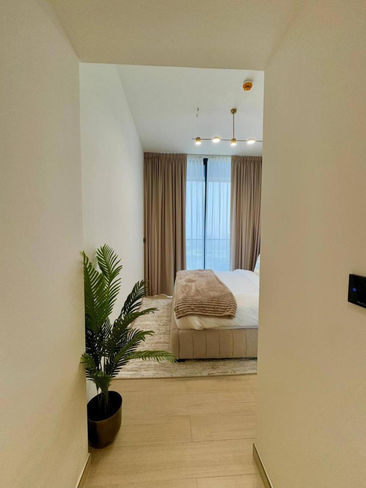 Apartment Exquisite Brand-new 1br With Spacious Balcony *